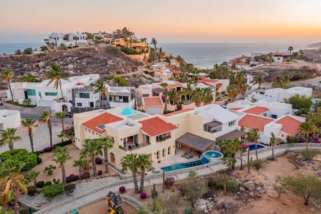 Top Amenities &Amp; Lifestyle Features Of Pedregal Cabo Homes β Homes For Sale In Pedregal Blue Moon Community In Pedregal Cabo Homes With Ocean Views