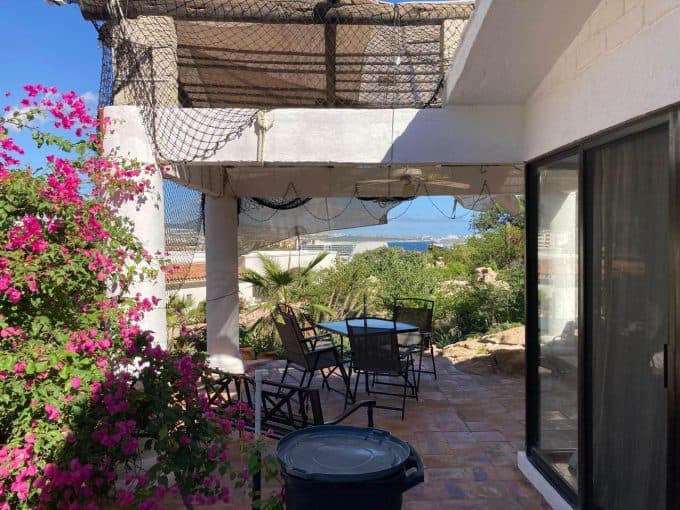 Pedregal Hillside Home Featuring A Spacious Terrace With Outdoor Seating And Stunning Ocean Vistas. Perfect For Relaxing And Entertaining.